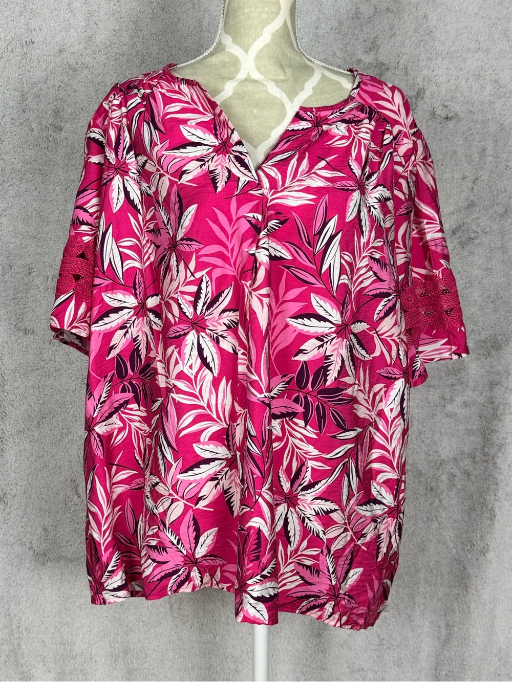 Como Blu Women’s Short Sleeve Floral Pink Top 2X